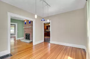369 Bacon St, Waltham, MA 02451 - Photo 7