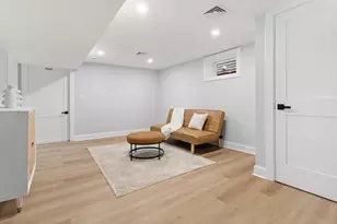 36 Burnside Ave, Somerville, MA 02144 - Photo 13