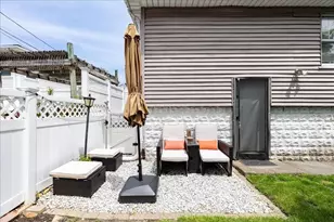15 Whitin Ave, Revere, MA 02151 - Photo 35
