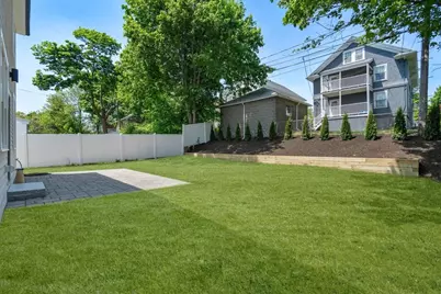 33 Fendale Ave, Boston, MA 02124 - Photo 29