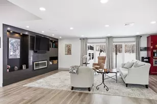 235 Kemp St, Dunstable, MA 01827 - Photo 3