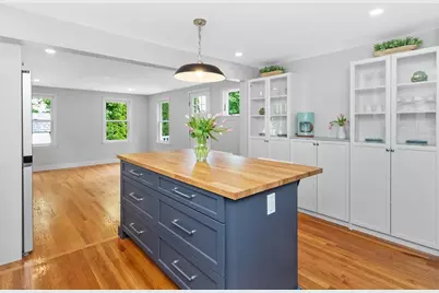 22 Grove Road, Waltham, MA 02451 - Photo 5