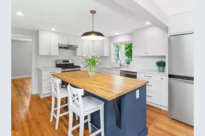 22 Grove Road, Waltham, MA 02451 - Photo 3
