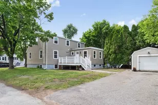 22 Grove Rd, Waltham, MA 02451 - Photo 33