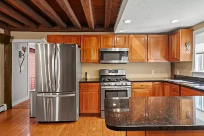 9 Bay Path Dr, Boylston, MA 01505 - Photo 11