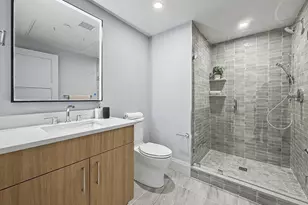 34 Oak St, Boston, MA 02136 - Photo 13