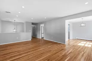 7 Blueberry Cir, Framingham, MA 01701 - Photo 7