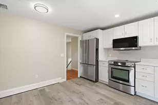 7 Blueberry Cir, Framingham, MA 01701 - Photo 11
