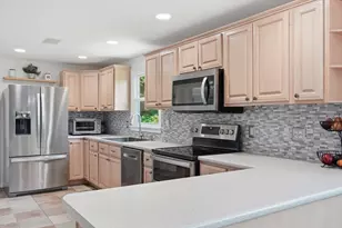 26 Long Hill Rd, Georgetown, MA 01833 - Photo 5