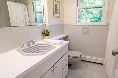 7 West Ferdinand St, Stoneham, MA 02180 - Photo 19