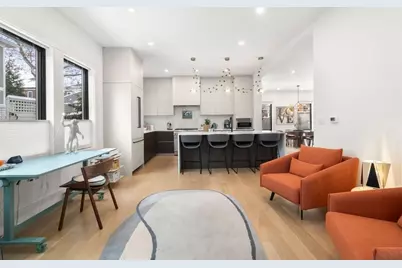 116 Thorndike St #1A, Brookline, MA 02446 - Photo 1