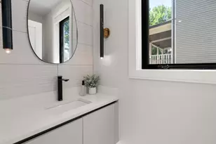 116 Thorndike St, Brookline, MA 02446 - Photo 11