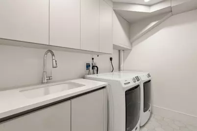 116 Thorndike St #1A, Brookline, MA 02446 - Photo 19