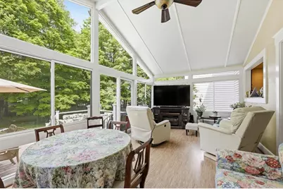 204 Village St, Medway, MA 02053 - Photo 17