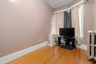 34 Bicknell St, Boston, MA 02121 - Photo 9
