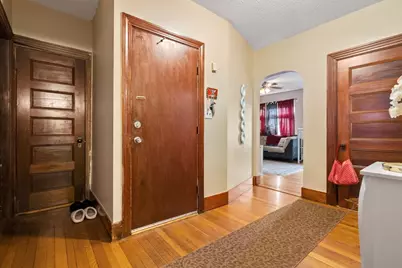 34 Bicknell St, Boston, MA 02121 - Photo 15