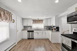 47 Leonardo Ave, Malden, MA 02148 - Photo 9