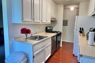 2 Shrewsbury Green Dr, Shrewsbury, MA 01545 - Photo 5