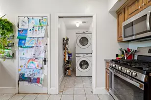 10 Ashmont Ct, Boston, MA 02122 - Photo 9