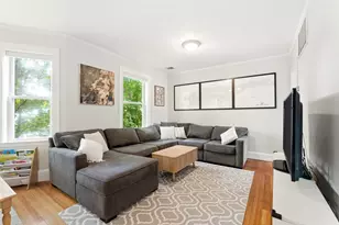 10 Ashmont Ct, Boston, MA 02122 - Photo 3