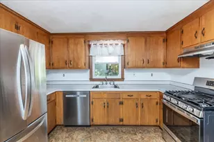 146 Hobart St, Danvers, MA 01923 - Photo 9