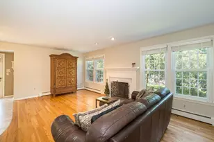 157 Rolling Meadow Dr, Holliston, MA 01746 - Photo 9