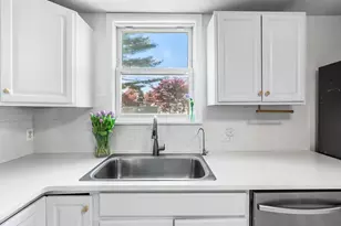 15 Fensmere Rd, Boston, MA 02132 - Photo 9