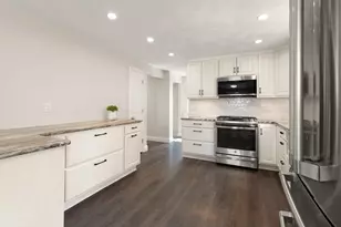 54 Long Dr, Dracut, MA 01826 - Photo 5