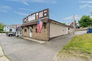 202-204 Pinehurst Ave, Swansea, MA 02777 - Photo 3