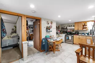 202-204 Pinehurst Ave, Swansea, MA 02777 - Photo 37
