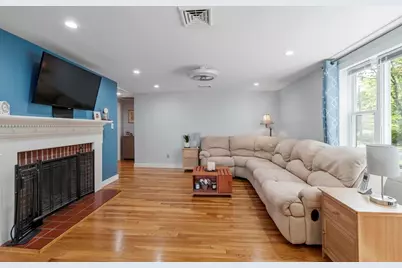 15 Suncrest Ave, Wilmington, MA 01887 - Photo 5