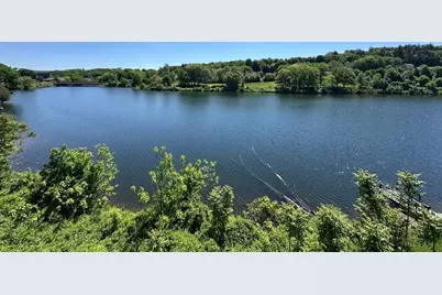 190 Grove St, Clinton, MA 01510 - Photo 3