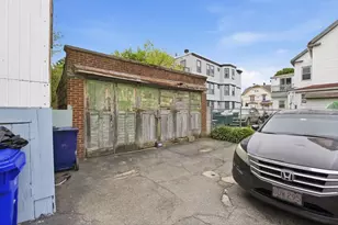 26 Merrill St, Boston, MA 02121 - Photo 31