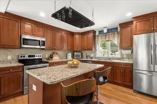 6 Lincoln Ave, Plainville, MA 02762 - Photo 5