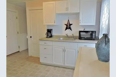 9 Peck Ave #2, Plymouth, MA 02360 - Photo 7