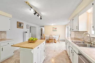 12 Murphy, Hudson, MA 01749 - Photo 5