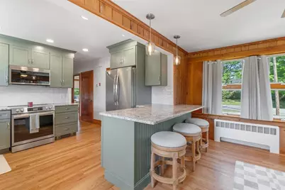 5 Bates St, Mendon, MA 01756 - Photo 3