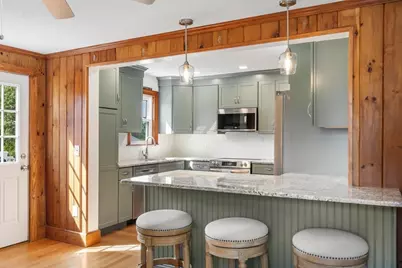 5 Bates St, Mendon, MA 01756 - Photo 7