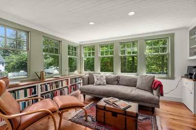 391 Dedham St, Newton, MA 02459 - Photo 9