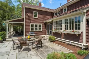 391 Dedham St, Newton, MA 02459 - Photo 21