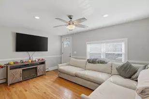 11-1/2 Albion St, Salem, MA 01970 - Photo 5