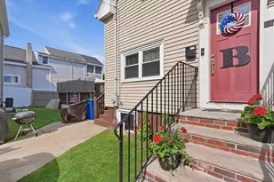 11-1/2 Albion St, Salem, MA 01970 - Photo 3