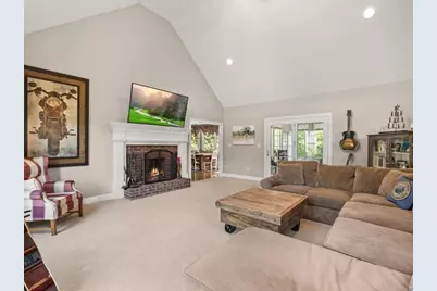 524 Elm St E, Raynham, MA 02767 - Photo 13