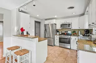 5 Hawthorne Cir, Northborough, MA 01532 - Photo 7