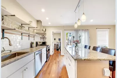 756 E Fifth St #2, Boston, MA 02127 - Photo 5