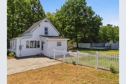 762 Merrimack Ave, Dracut, MA 01826 - Photo 21