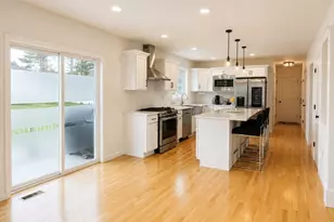 52 Oldfield Rd, Bridgewater, MA 02324 - Photo 5