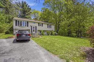 12 Valerie Cir, Ashburnham, MA 01430 - Photo 3