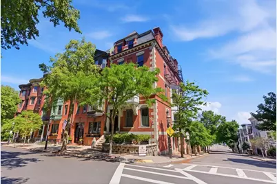 22 Monument Square #1, Boston, MA 02129 - Photo 23