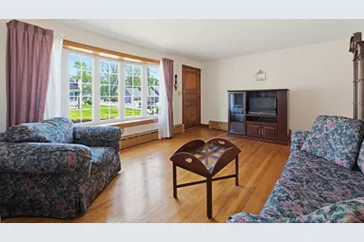79 Highview Ave, Somerset, MA 02726 - Photo 3